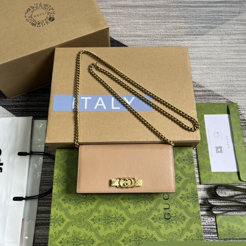 G*u*i wallets & purse
